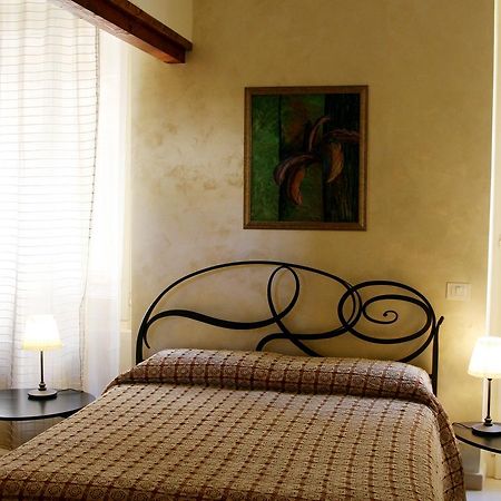B&B Dolce Casa 瓦斯托 外观 照片