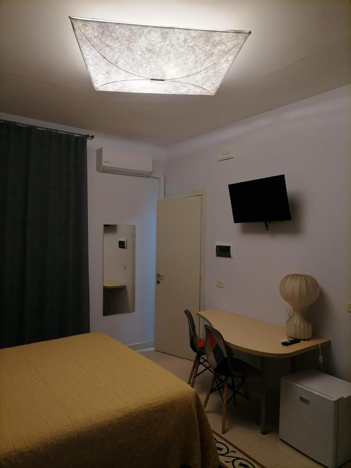 B&B Dolce Casa 瓦斯托 外观 照片