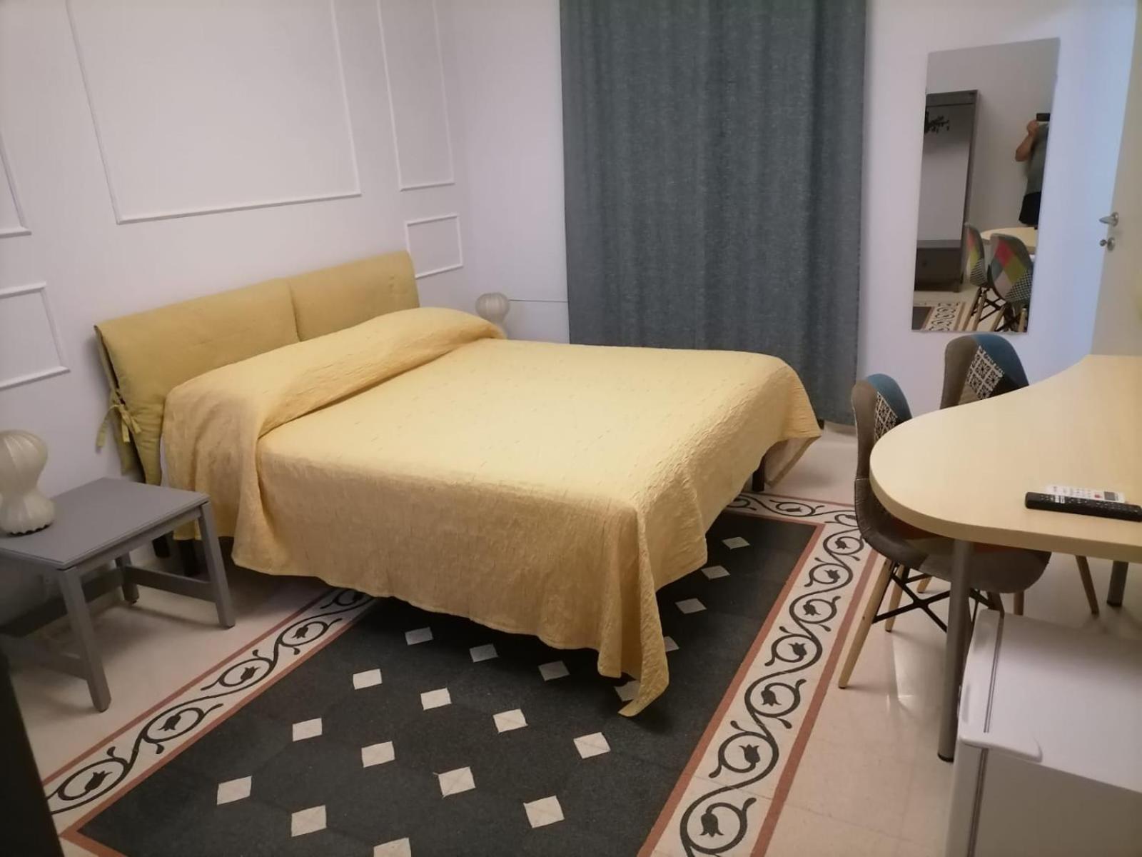 B&B Dolce Casa 瓦斯托 外观 照片